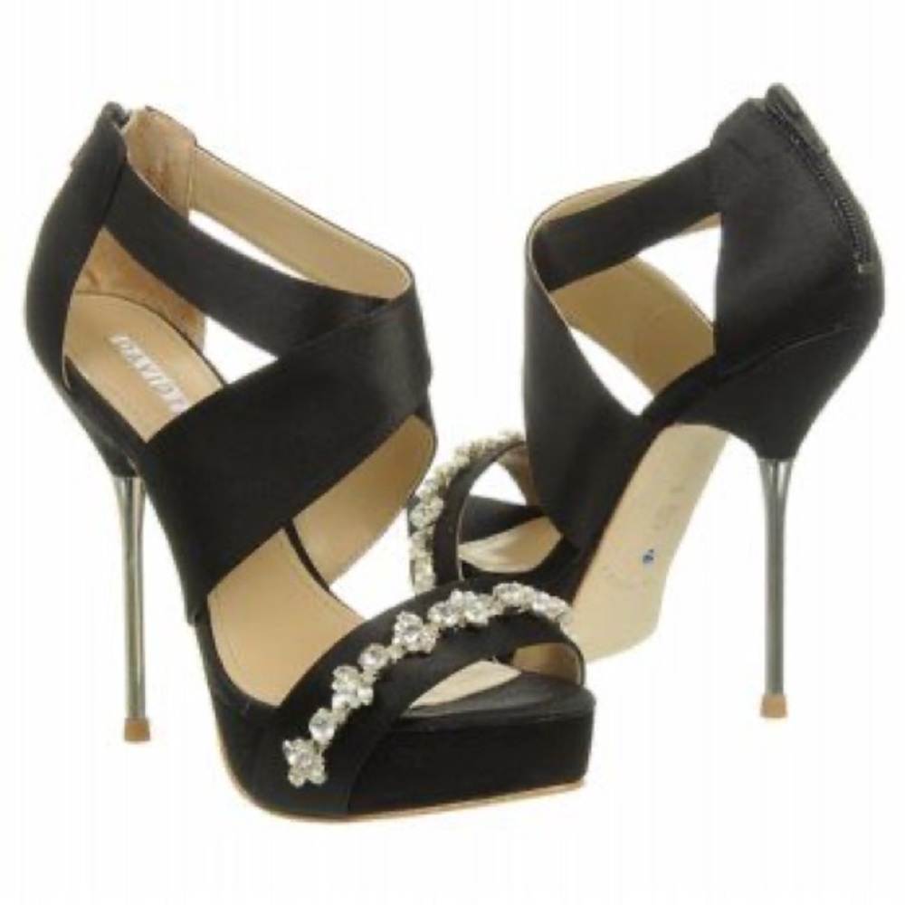 NIB David Tutera CELEBRATE black satin platform sandals, 9M